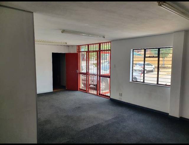 INDUSTRIAL PROPERTY TO RENT IN SAMRAND BUSINESS PARK